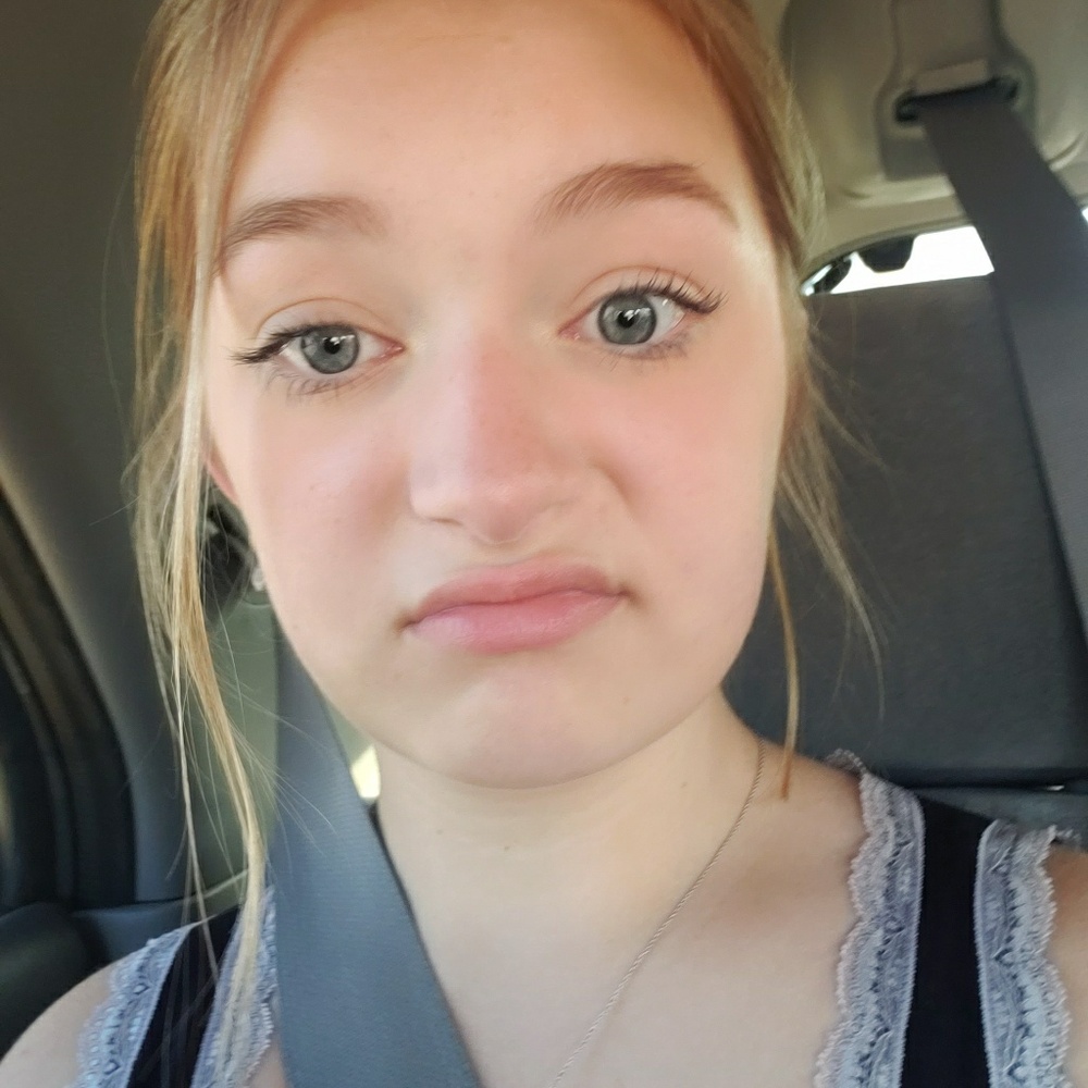 Meet your Posher, Lily